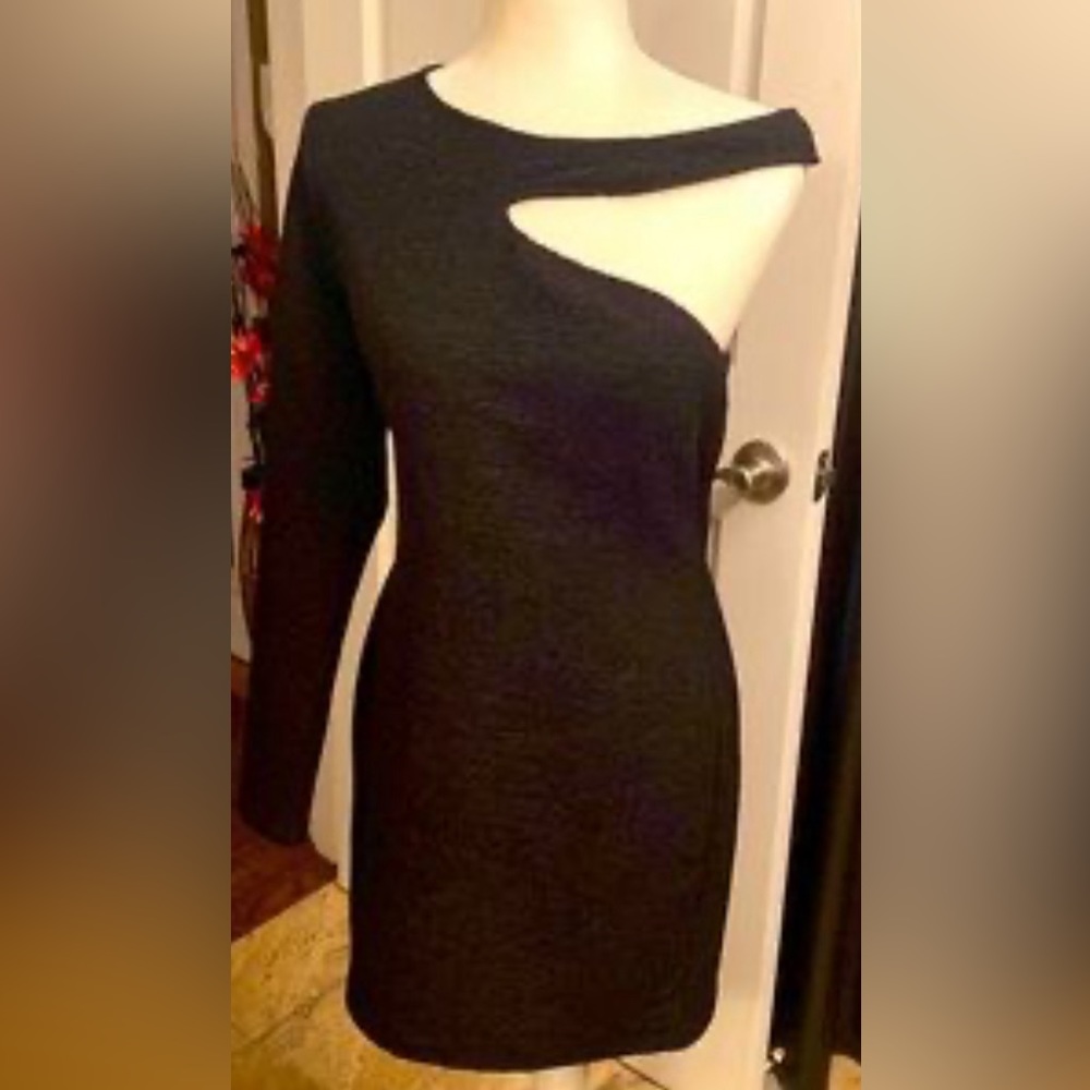 BCBGeneration black one shoulder elegant
Bodycon dress size Small